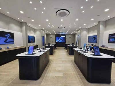 Premium Retail Showroom